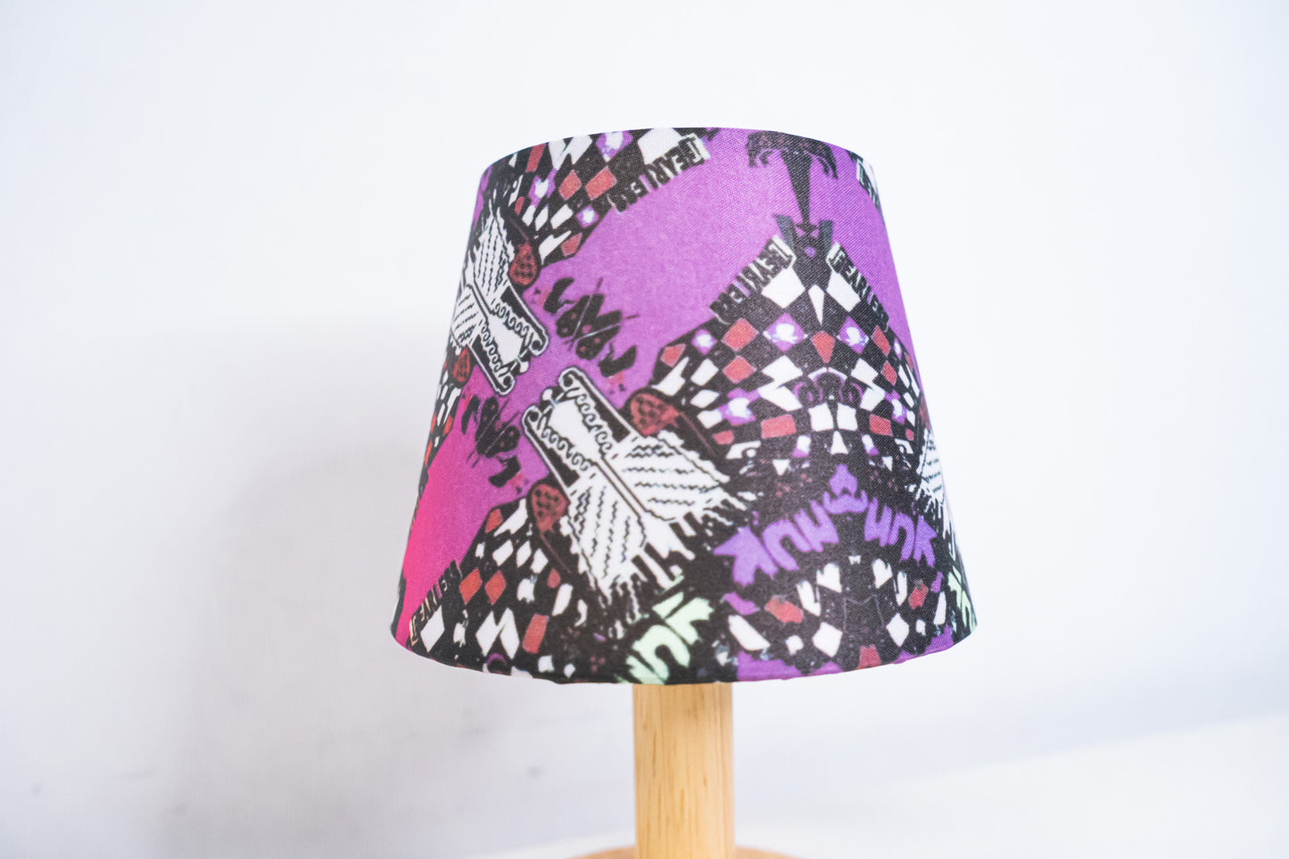 "Motif in Force" Table Lamp (Purple)