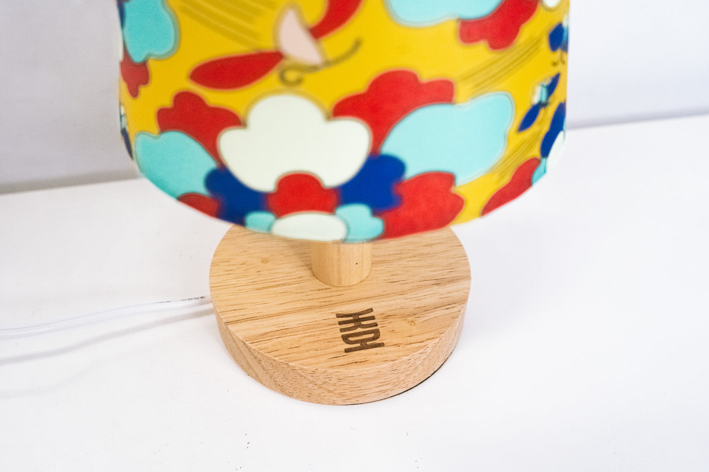 "Motif in Force" Table Lamp (Yellow)