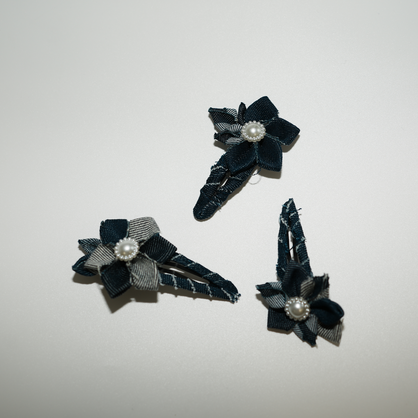 Livre_ Denim Flower Hairpin