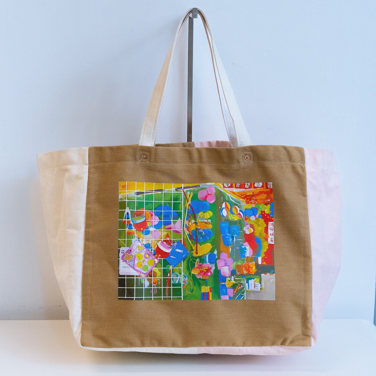 "Art in Wan Chai" Tote Bag Designed by Lam Ka Yan