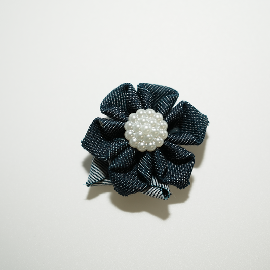 Livre_ Denim Flower Brooch