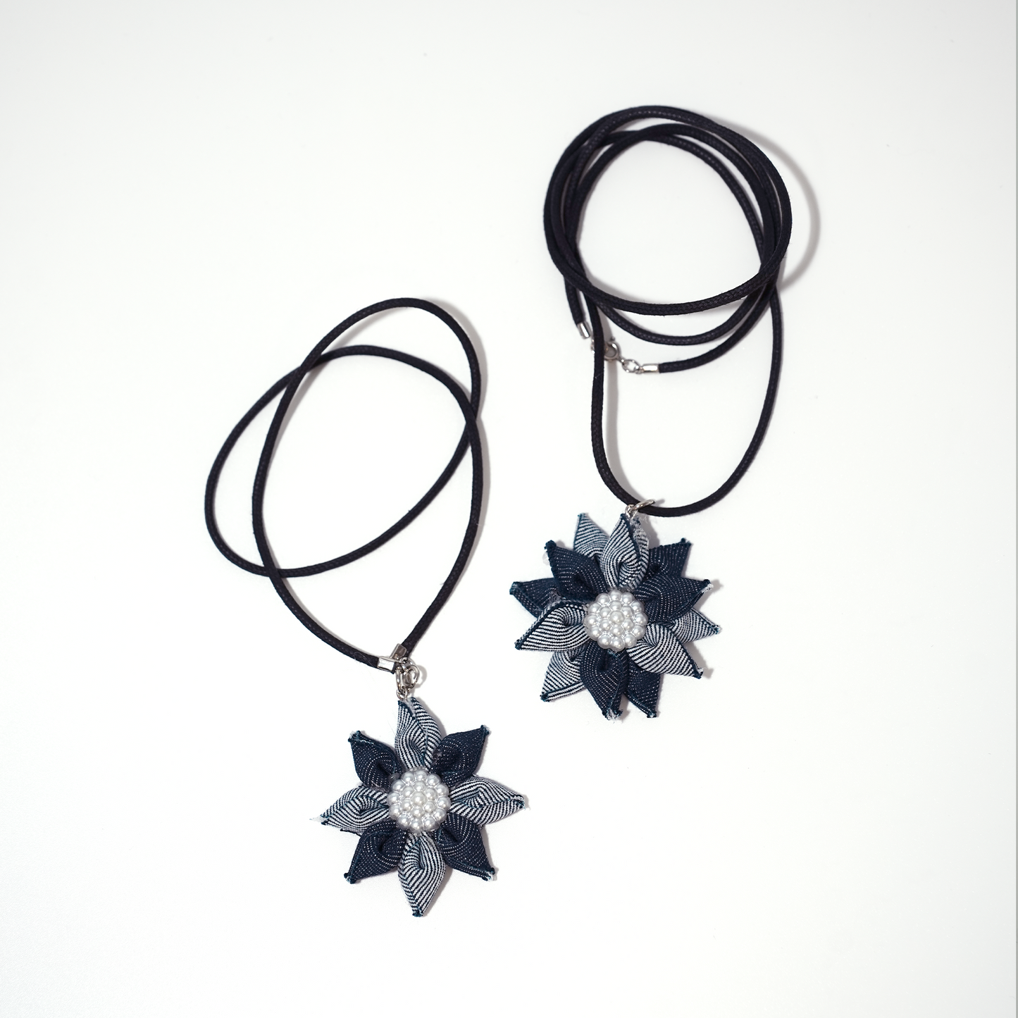 Livre_ Denim Flower Necklace (42cm)