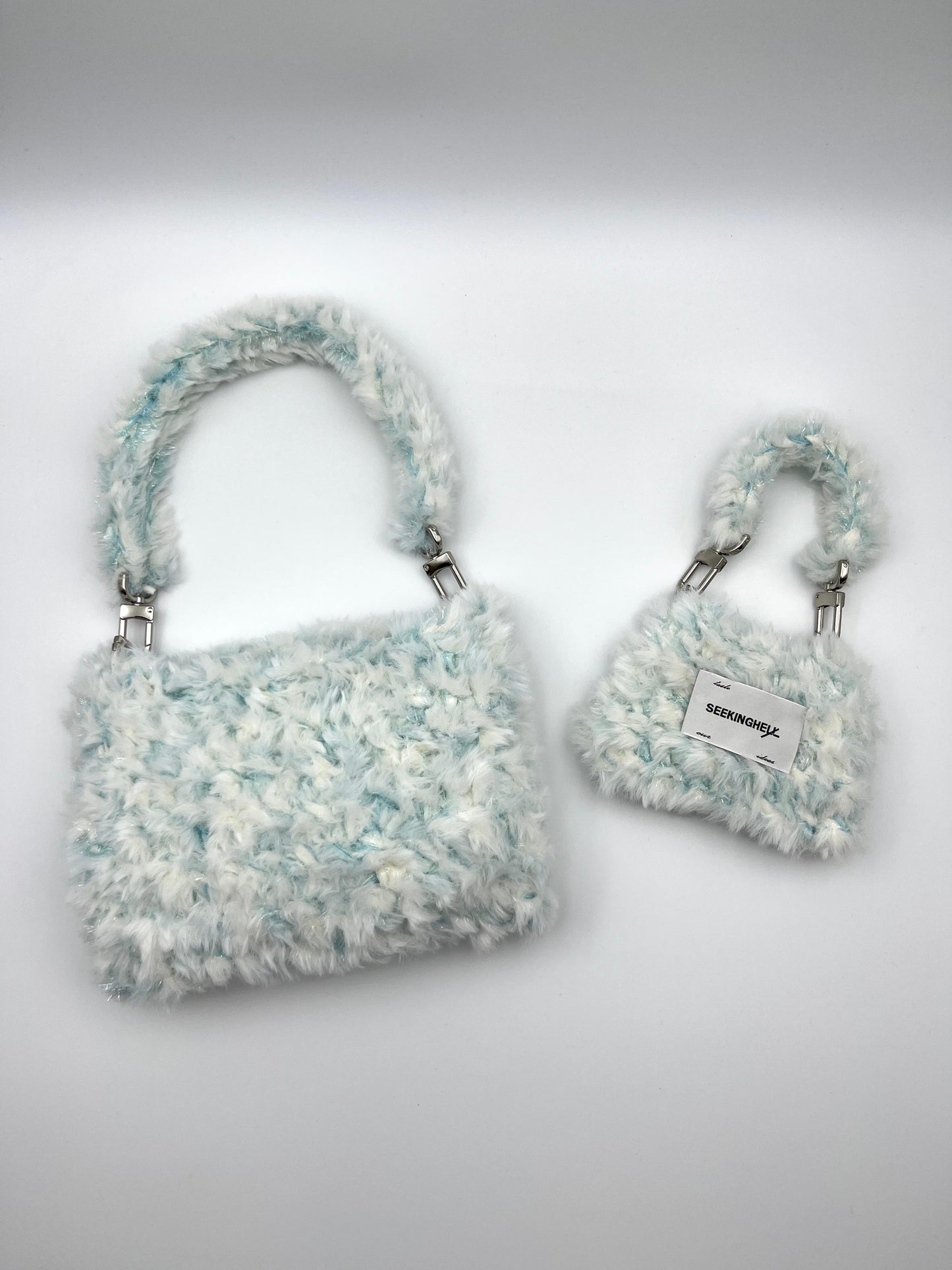 Seekinghel_ Fluffy Pocket Bag _Top Handle(White_Blue)